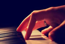 虎扑体育：顶级护框蓝领，饼皇卡佩拉休赛期预计离开老鹰.